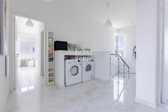 Image No.32-Villa / Détaché de 4 chambres à vendre à Paralimni