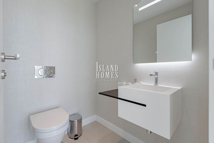 Image No.16-2 Bed Apartment for sale