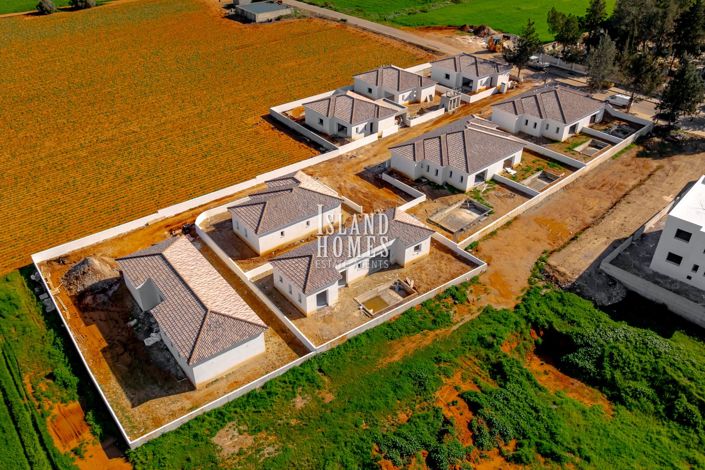 Image No.4-2 Bed Property for sale