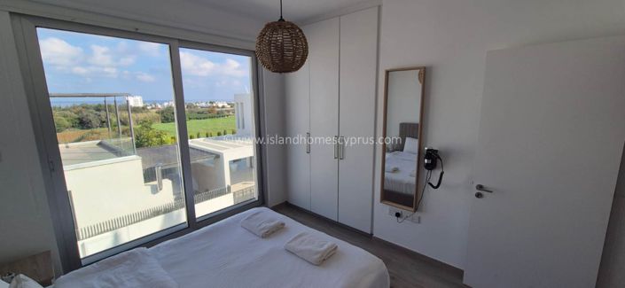 Image No.17-3 Bed Villa / Detached for sale