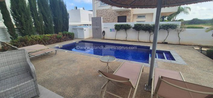 Image No.7-3 Bed Villa / Detached for sale