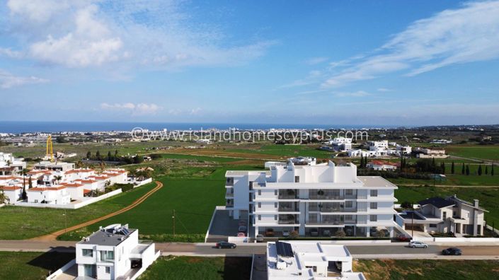 Image No.17-2 Bed Apartment for sale