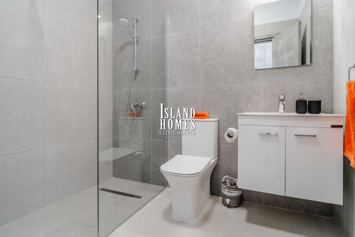 Image No.17-3 Bed Bungalow for sale