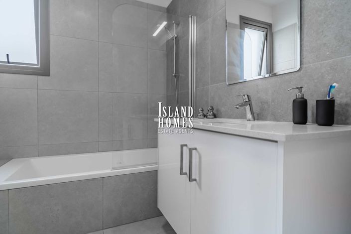 Image No.27-3 Bed Bungalow for sale