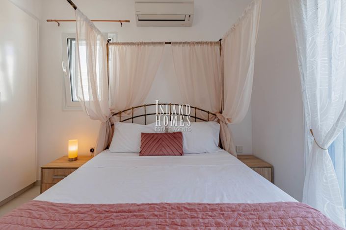 Image No.18-5 Bed Villa / Detached for sale