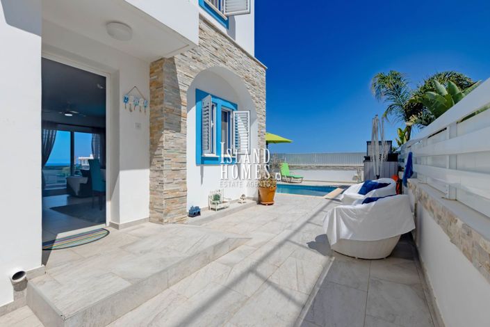 Image No.20-5 Bed Villa / Detached for sale