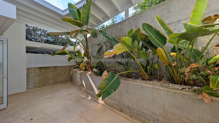 Image No.21-3 Bed Townhouse for sale