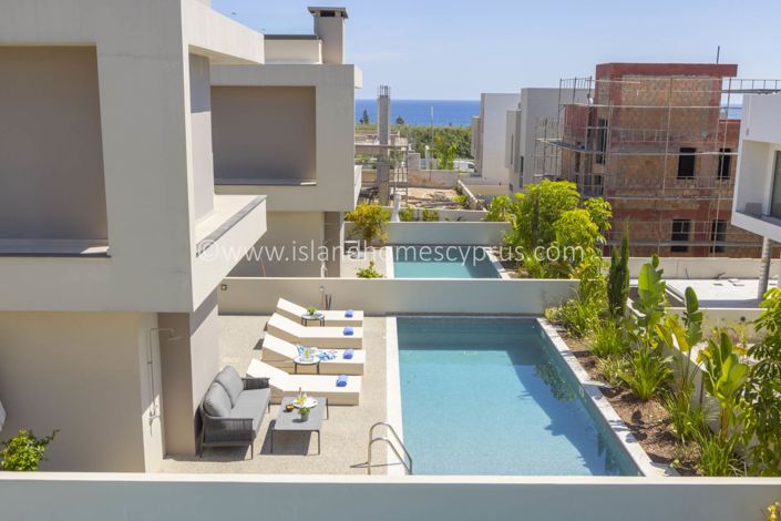 Image No.12-3 Bed Villa / Detached for sale