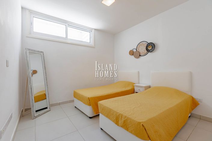 Image No.41-4 Bed Villa / Detached for sale