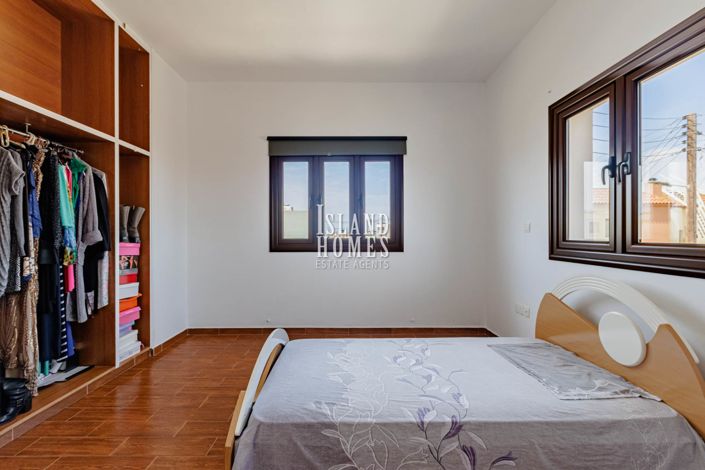 Image No.27-4 Bed Villa / Detached for sale