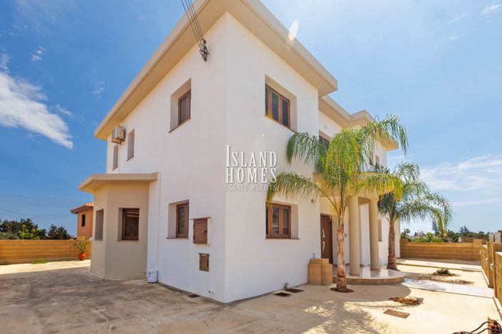 Image No.4-4 Bed Villa / Detached for sale