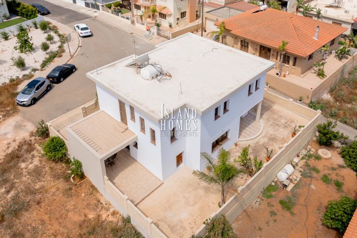 Image No.32-4 Bed Villa / Detached for sale