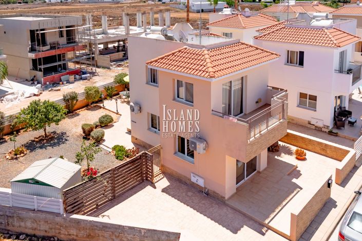 Image No.32-3 Bed Villa / Detached for sale