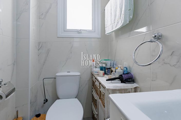 Image No.29-3 Bed Villa for sale