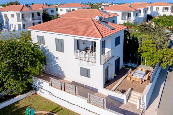 Image No.42-3 Bed Villa for sale