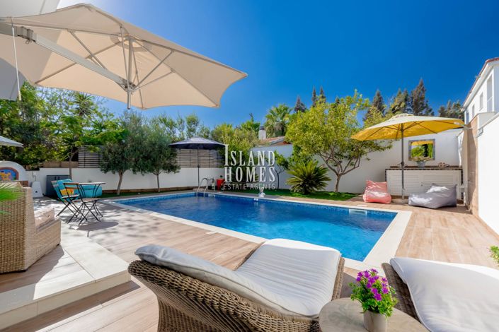 Image No.6-3 Bed Villa for sale