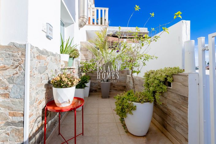 Image No.14-3 Bed Semi-Detached for sale