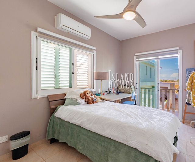 Image No.25-3 Bed Semi-Detached for sale