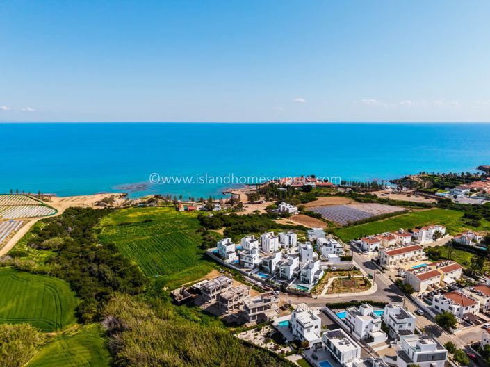 Image No.2-4 Bed Villa / Detached for sale