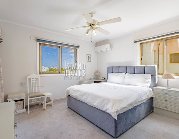 Image No.22-Maison de 5 chambres à vendre à Deryneia