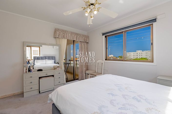 Image No.24-Maison de 5 chambres à vendre à Deryneia