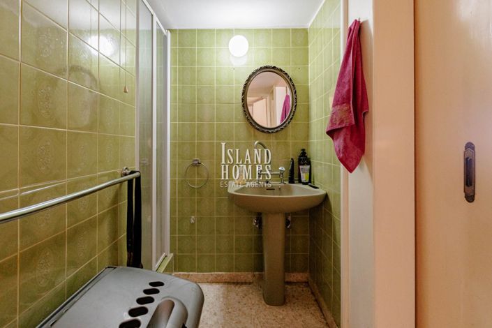 Image No.33-Maison de 5 chambres à vendre à Deryneia