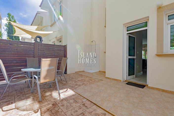 Image No.32-2 Bed Townhouse for sale