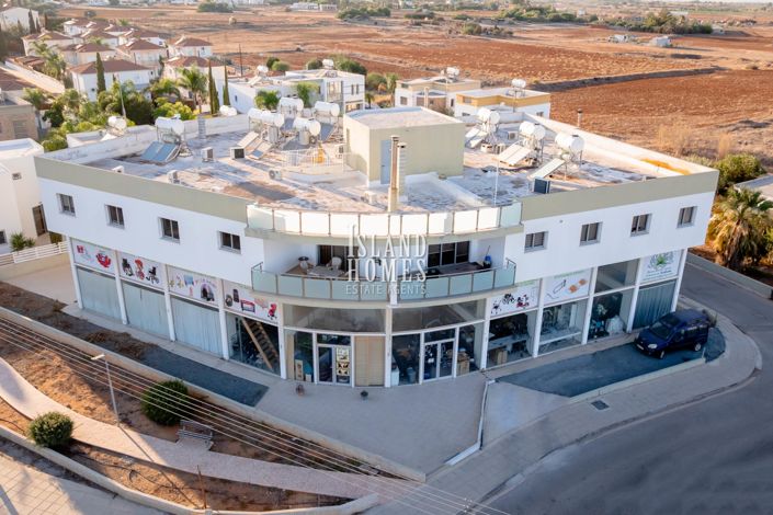 Image No.24-3 Bed Apartment for sale