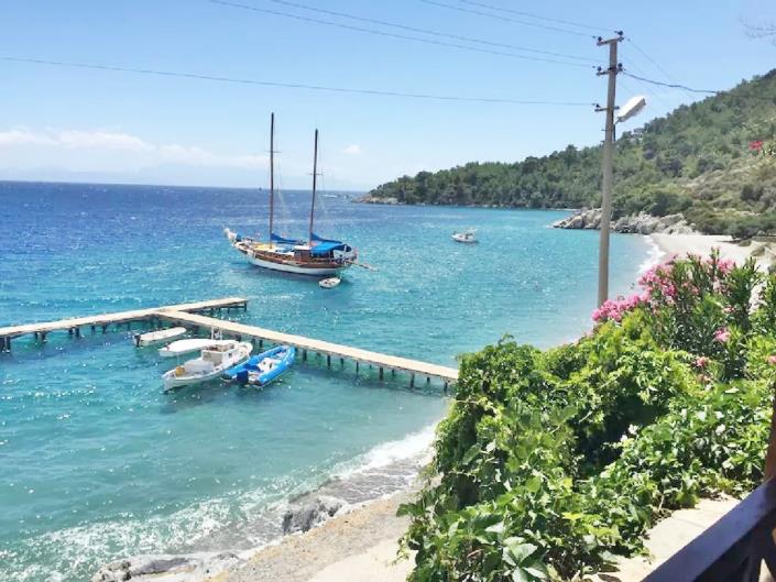 Image No.2-Maison de 6 chambres à vendre à Mazi