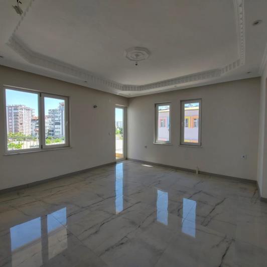 Image No.8-3 Bed Apartment for sale