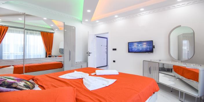 Image No.8-3 Bed Duplex for sale