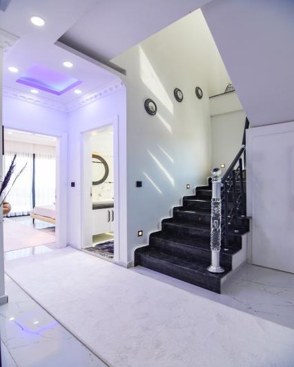 Image No.6-3 Bed Duplex for sale