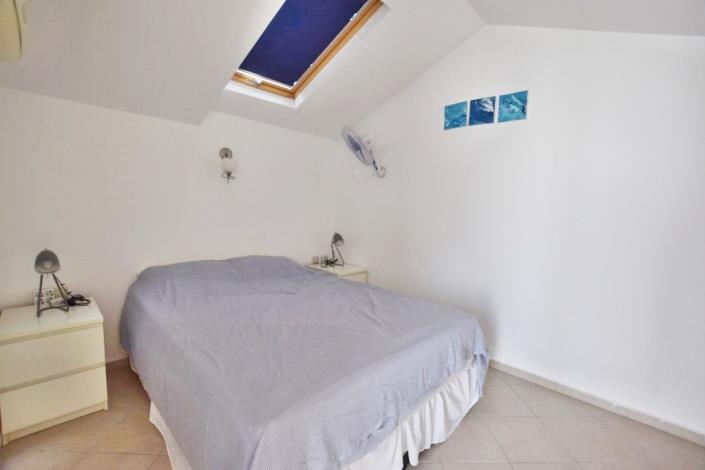 Image No.24-3 Bed Semi-Detached for sale