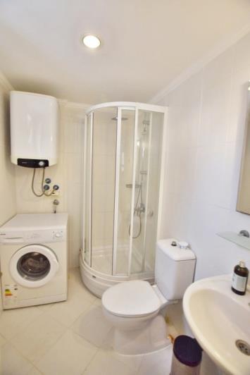 Image No.12-3 Bed Semi-Detached for sale