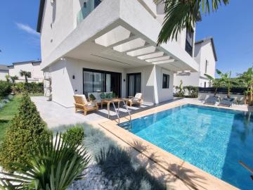 1 - Altinkum, Villa / Detached