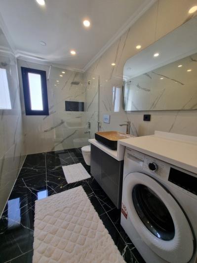 Image No.17-Villa / Détaché de 4 chambres à vendre à Altinkum