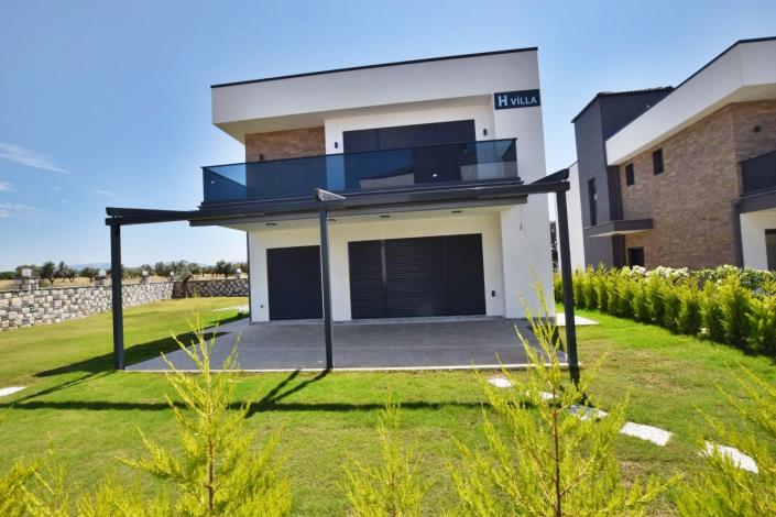 Image No.36-4 Bed Villa / Detached for sale