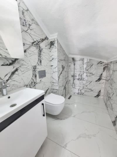 Image No.19-4 Bed Villa / Detached for sale