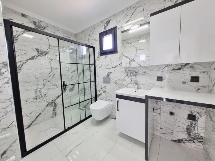 Image No.28-4 Bed Villa / Detached for sale