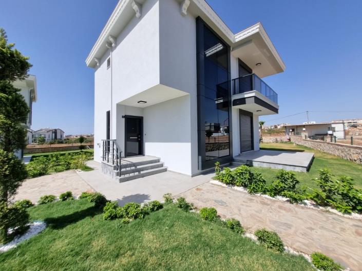 Image No.10-3 Bed Villa / Detached for sale