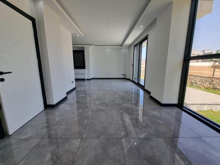 Image No.18-3 Bed Villa / Detached for sale