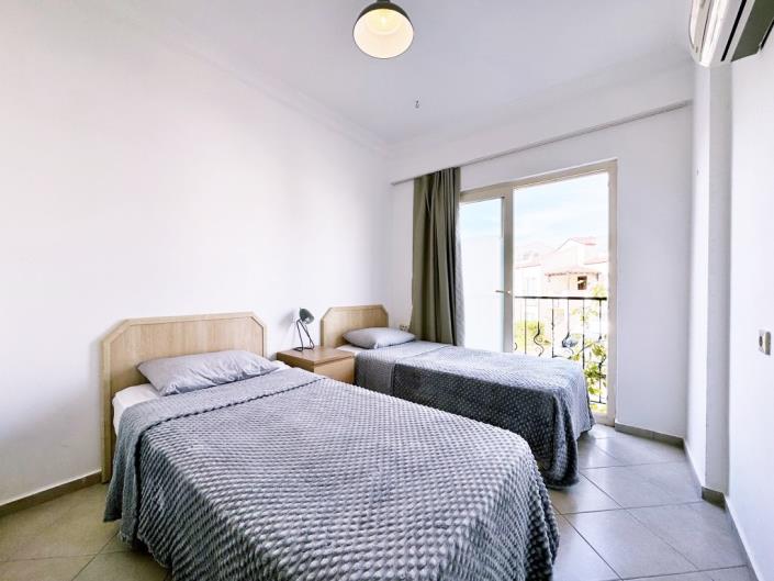 Image No.36-3 Bed Duplex for sale