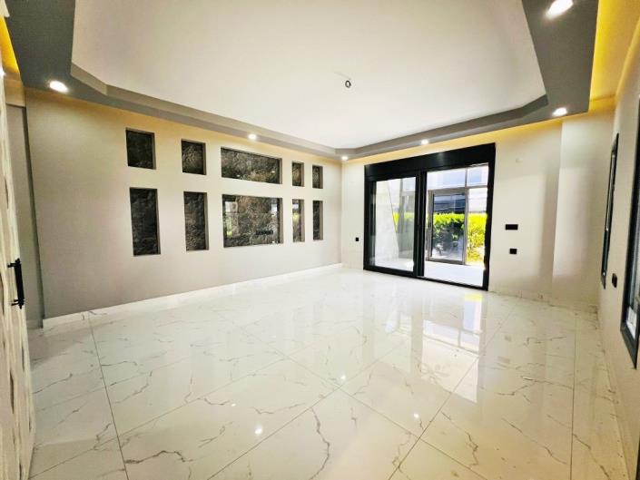 Image No.20-3 Bed Semi-Detached for sale