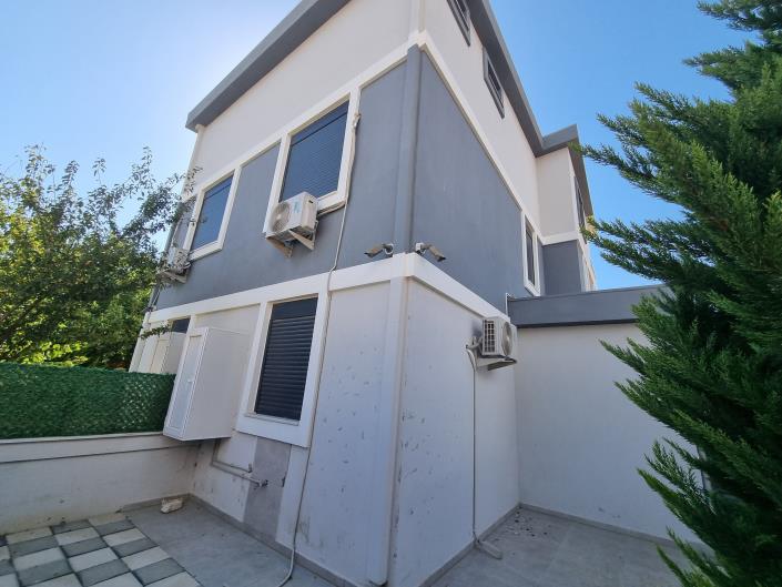 Image No.4-3 Bed Semi-Detached for sale