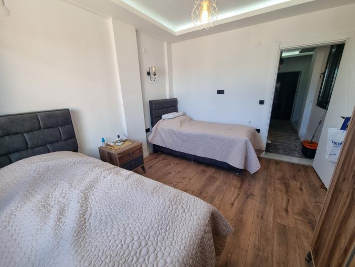 Image No.23-3 Bed Semi-Detached for sale