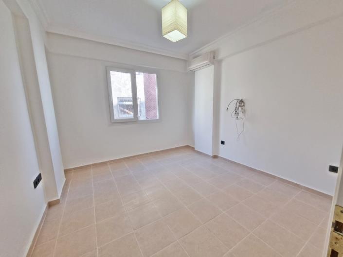 Image No.22-2 Bed Apartment for sale