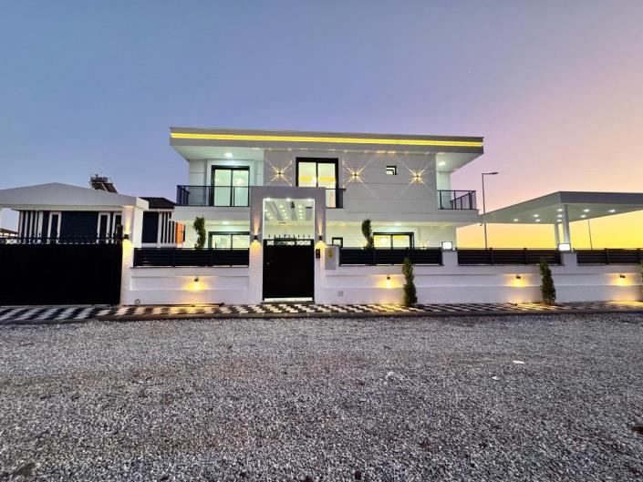 Image No.4-3 Bed Villa / Detached for sale