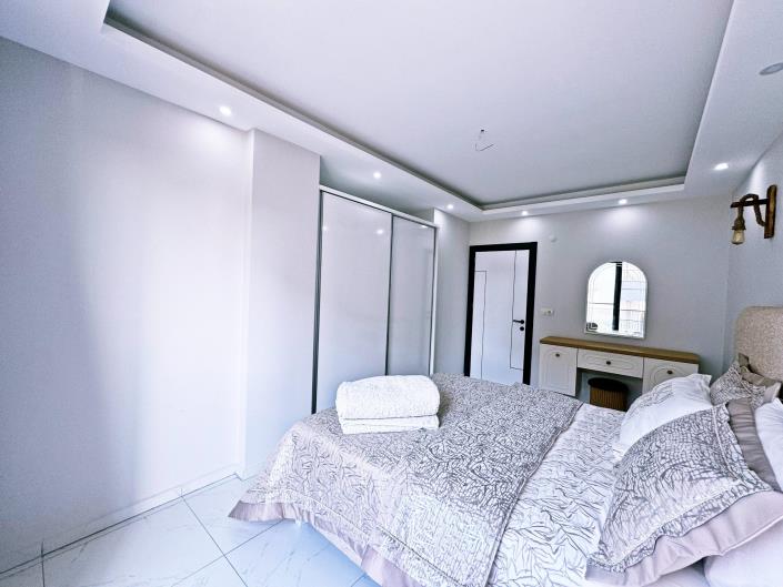 Image No.20-2 Bed Apartment for sale