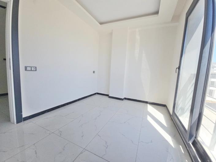 Image No.20-3 Bed Duplex for sale