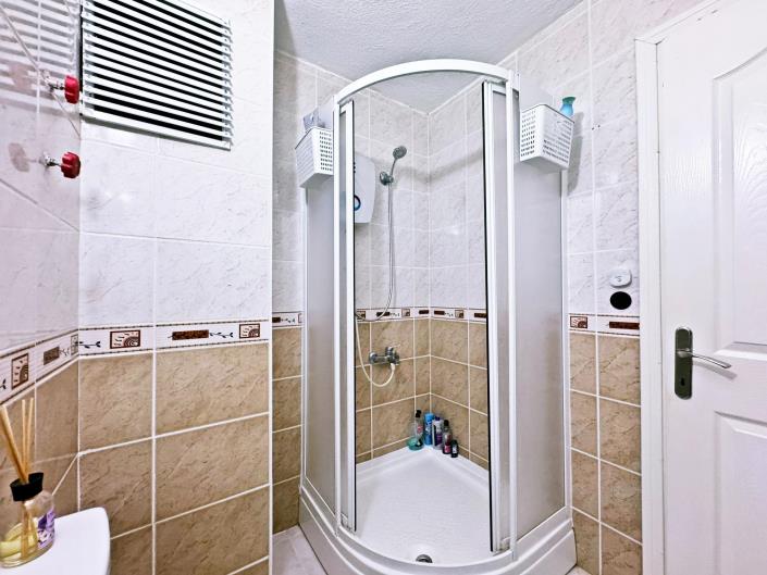 Image No.18-2 Bed Apartment for sale